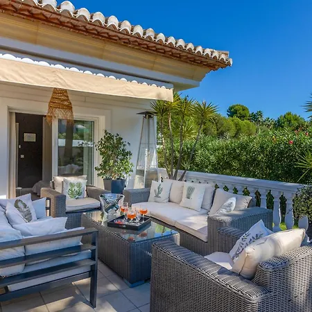 Villa Pacifica By Abahana *